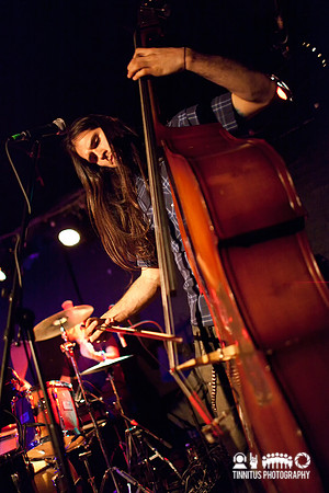 Man's Gin in concert