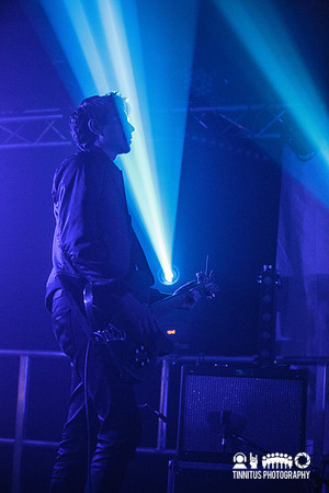 Dirty Beaches in concert