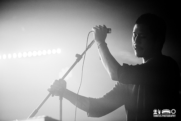 Dirty Beaches in concert