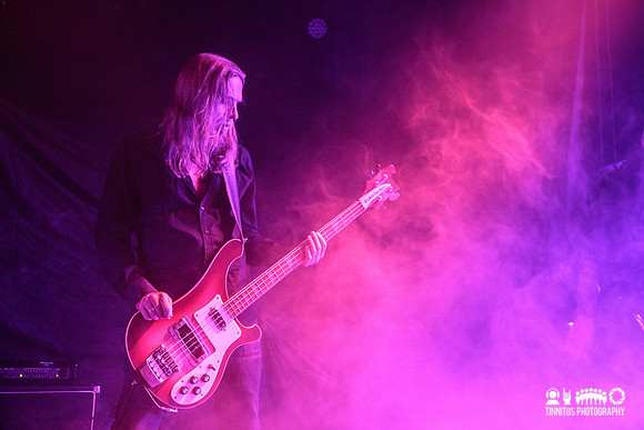 Jess And The Ancient Ones in concert