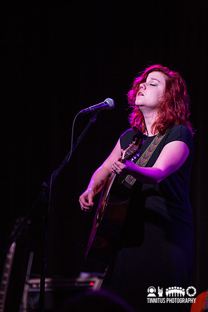 Lydia Loveless in concert