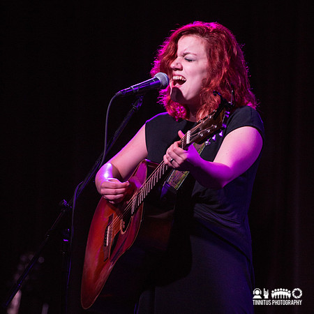 Lydia Loveless in concert