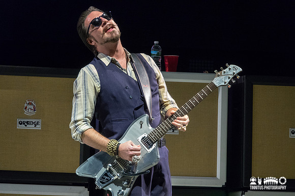 Rival Sons in concert