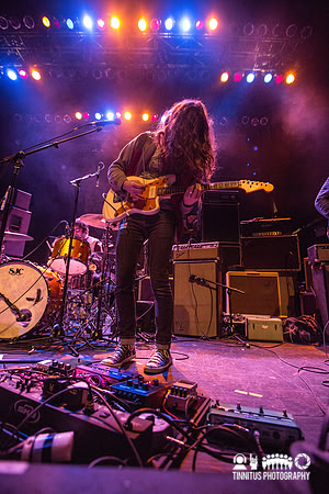 Kurt Vile and The Violators in concert