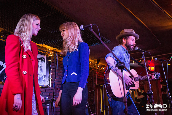 Joe Fletcher and The Wrong Reasons in concert
