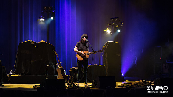 Jen Cloher in concert