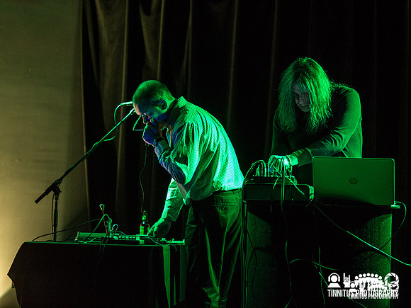 Jason Lescalleet and Graham Lambkin in concert