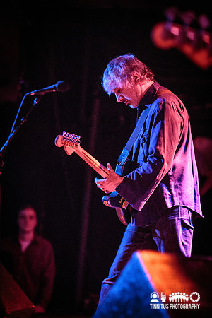 Lee Ranaldo and The Dust in concert