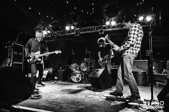 Lee Ranaldo and The Dust in concert