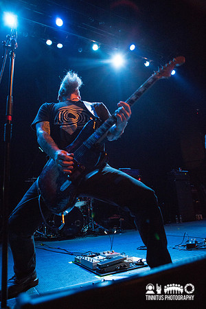 Neurosis in concert