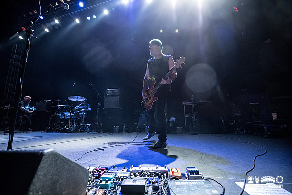 Neurosis in concert
