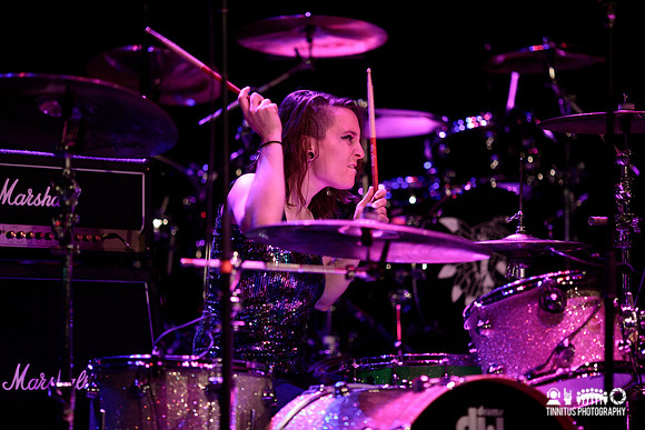 Glam Skanks in concert