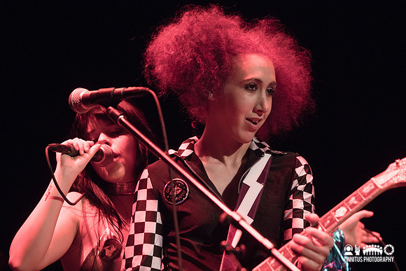 Glam Skanks in concert