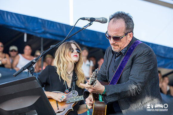 Elvis Costello with Larkin Poe in concert