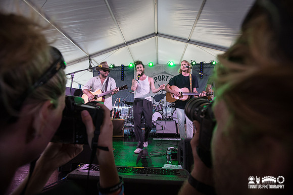 Edward Sharpe and the Magnetic Zeros in concert