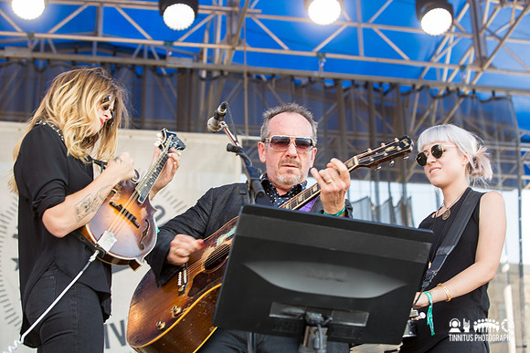Elvis Costello with Larkin Poe in concert
