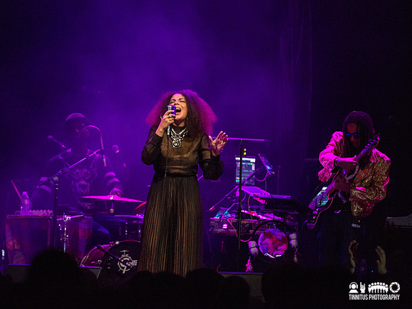 Mapei in concert