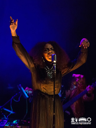 Mapei in concert