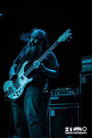 Om in concert