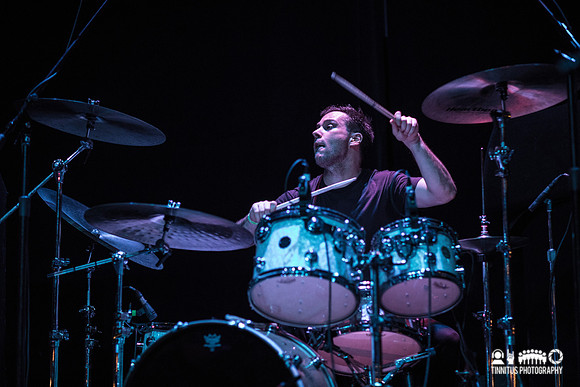 Om in concert
