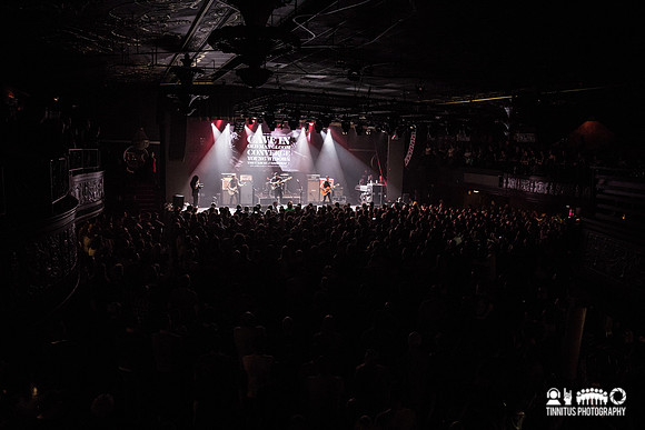 Cave In in concert