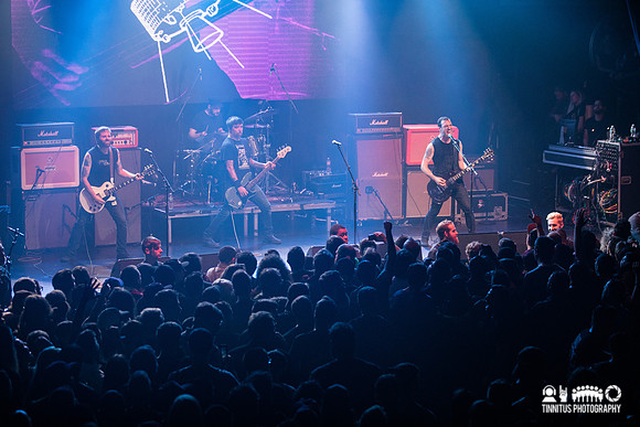 Cave In in concert