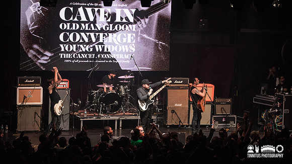 Cave In in concert