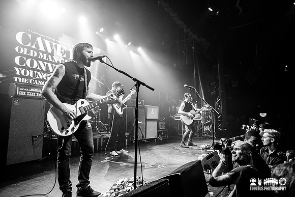 Cave In in concert