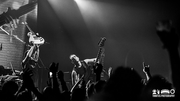 Cave In in concert