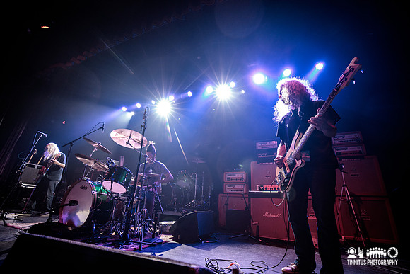 Heavy Blanket in concert