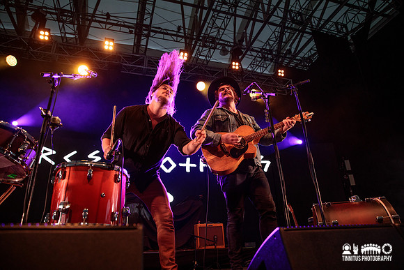 Pierce Brothers in concert