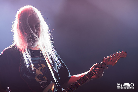 Heavy Blanket in concert