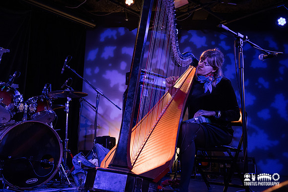 Mary Lattimore in concert