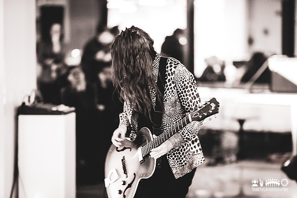 Kate Village in concert
