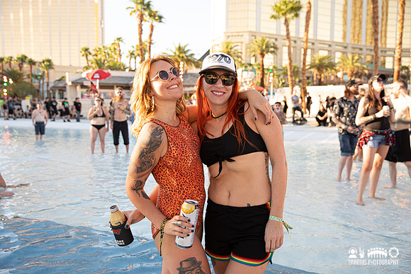 Fans at the Beach Stage, Psycho Las Vegas