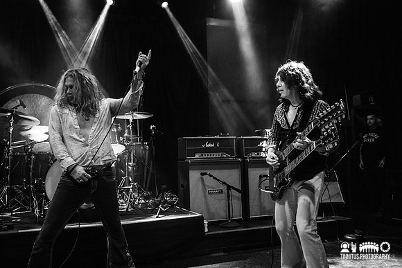 Led Zep 2 in concert
