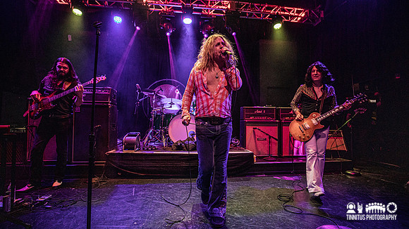 Led Zep 2 in concert