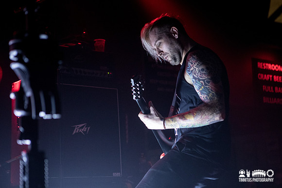 3Teeth in concert