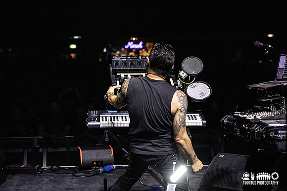 Neurosis in concert
