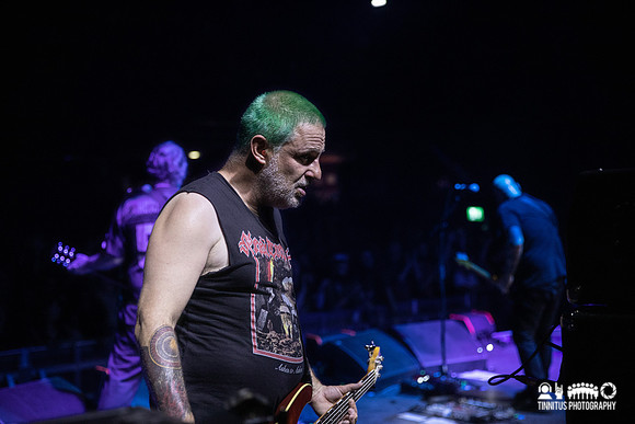 Neurosis in concert