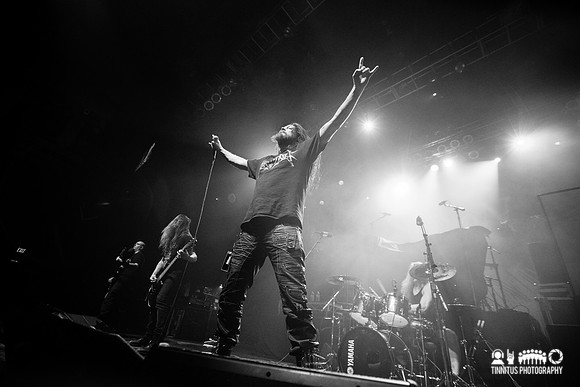 Aeon in concert