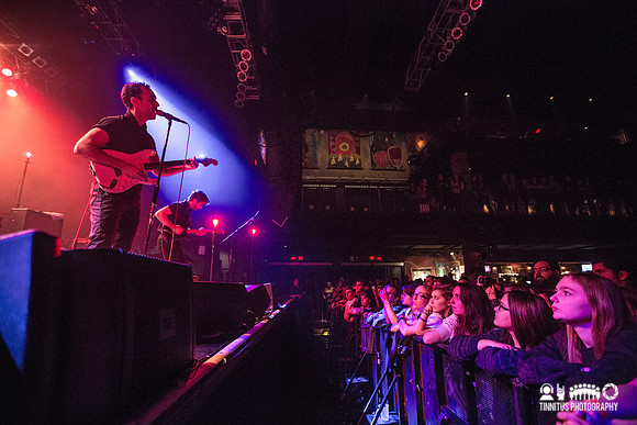 Albert Hammond Jr in concert