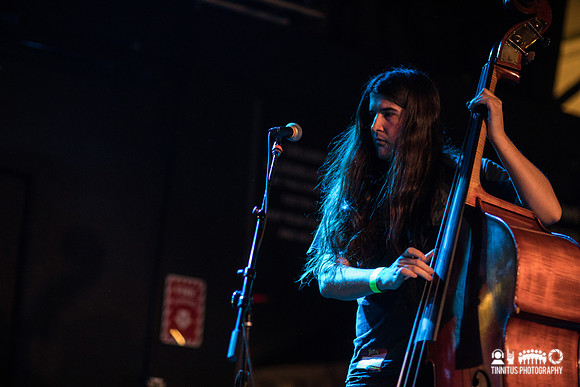 Alec K Redfearn and the Eyesores in concert