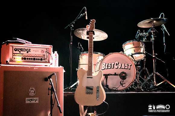 Best Coast in concert