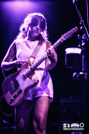 Best Coast in concert