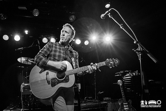 Bill Janovitz in concert