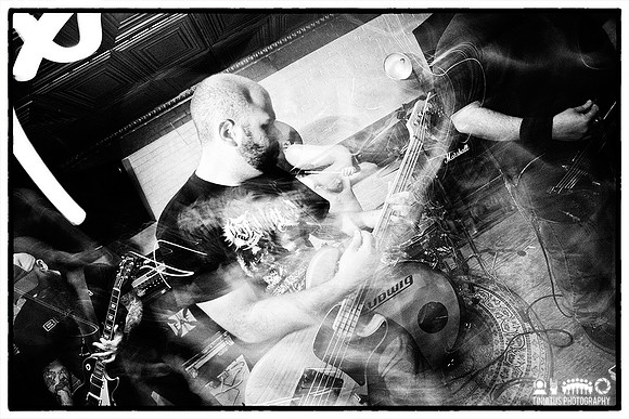Black Thai in concert