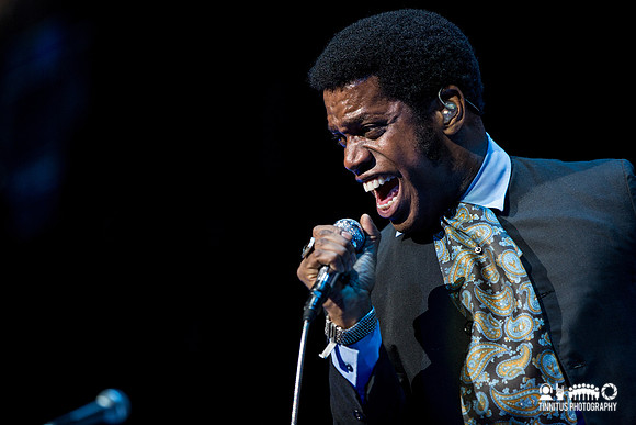 Vintage Trouble in concert