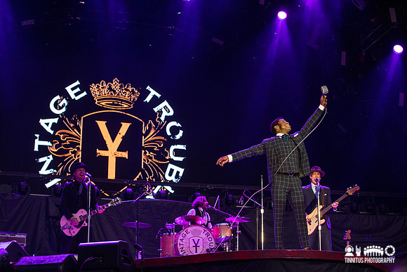 Vintage Trouble in concert