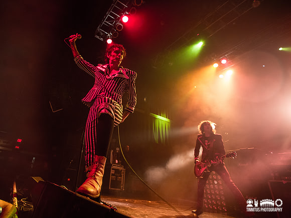 The Darkness in concert